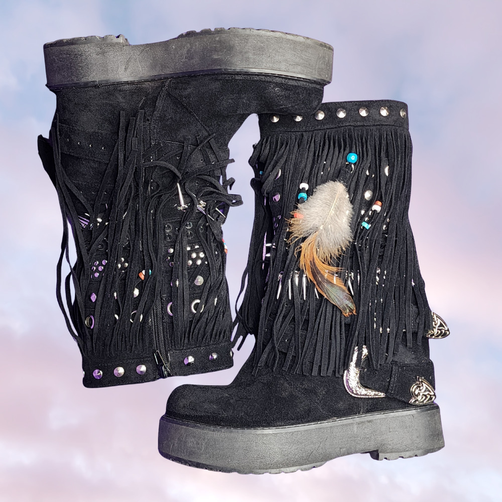 Current Mood Blackhawk Sedona Wedge Boots Black Fringe Rave Boho Black Womens 7M - Picture 2 of 9